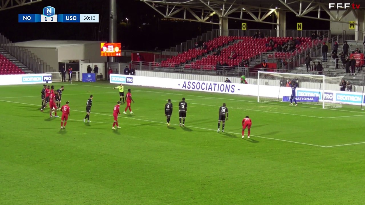 Nîmes Olympique passe devant sur penalty avec Mahamadou Doucouré