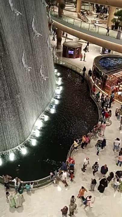 Dubai mall united Arab Emirates