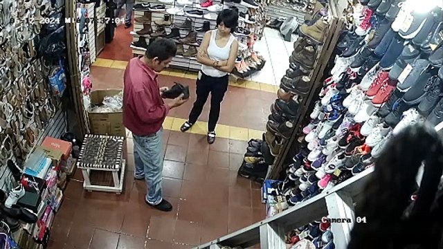 Hondureño de la tercera edad toca a vendedora en Copán