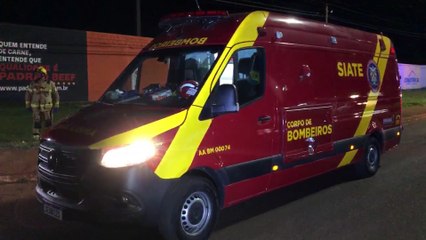 Ciclista é socorrida após colisão contra caminhão na Marginal da BR-277