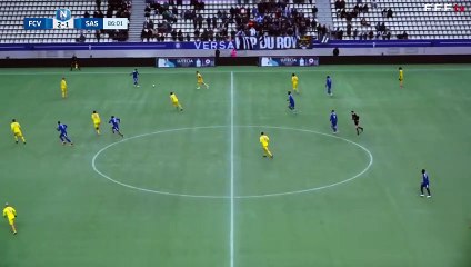 Le FC Versailles fait le break avec Mondy Prunier