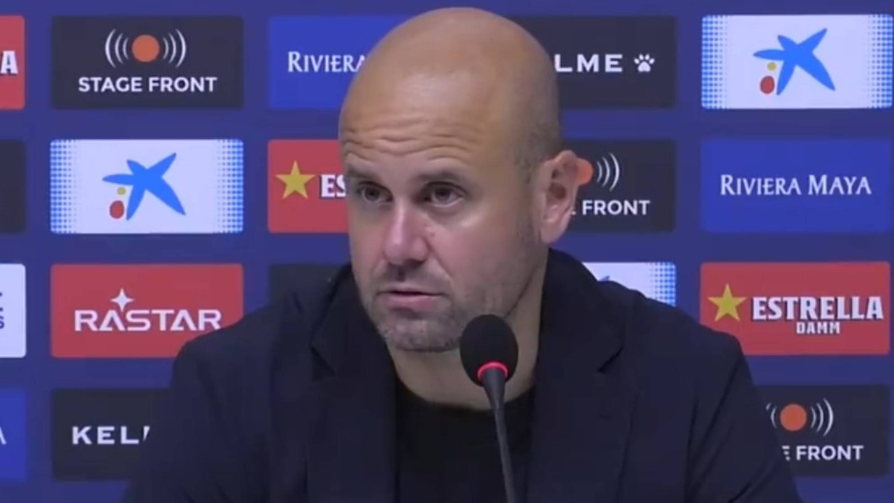 Miguel Ángel Ramírez, DT de Sporting de Gijón, agradece el esfuerzo a sus jugadores