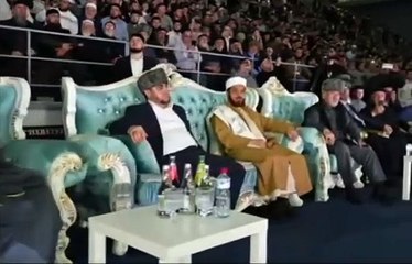 تكرار تلاوة مشهورة لسورة (النازعات) كاملة في روسيا رعد الكرد ي