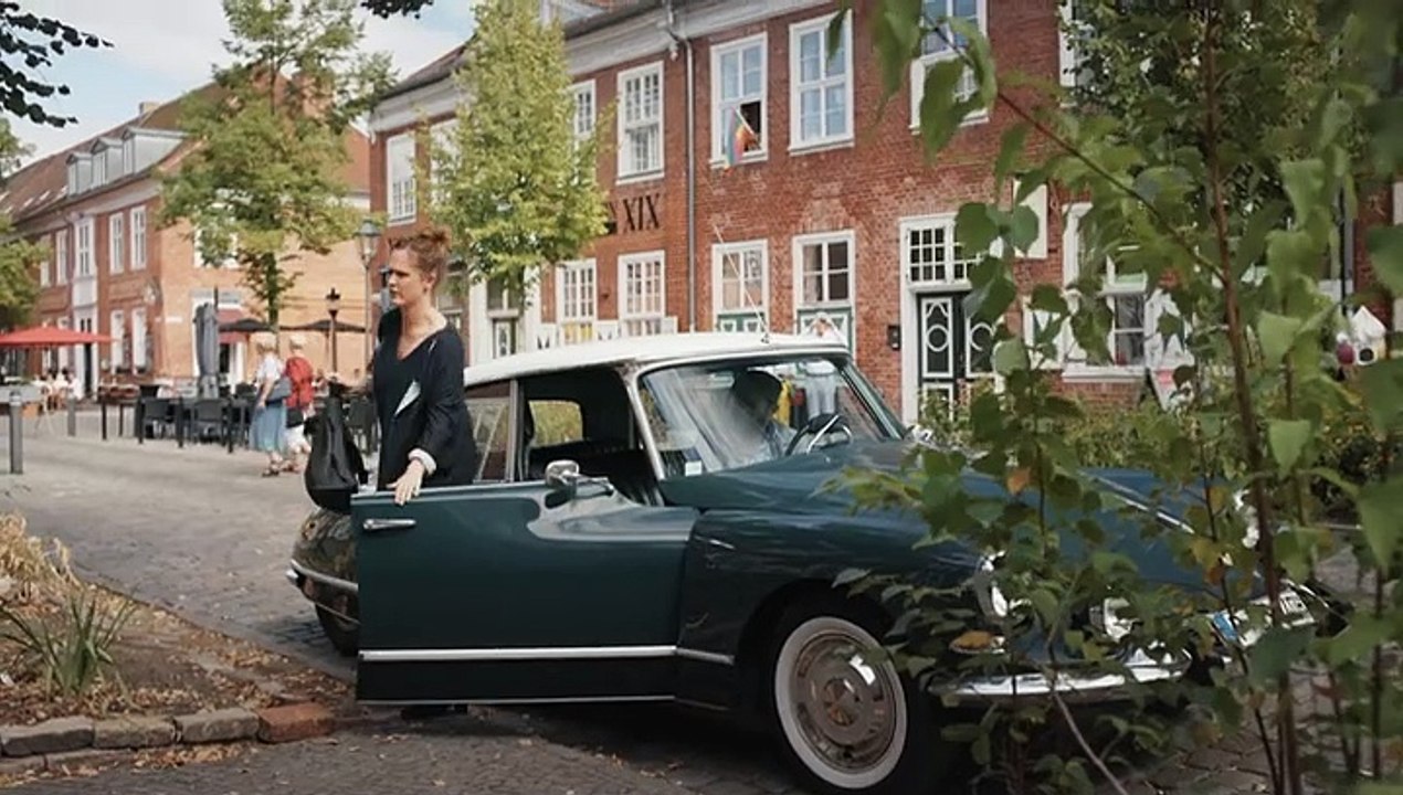 jerks. S03E01-Happiness