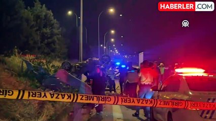 Kontrolden çıkan araç bariyere çarpıp devrildi! Korkunç kazada 3 kişi hayatını kaybetti