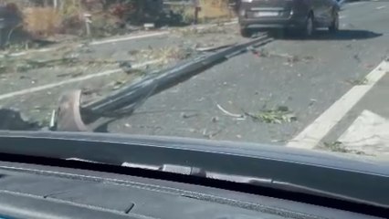 Coches golpeados con el camión que ha invadido el carril contrario cerca de Toledo