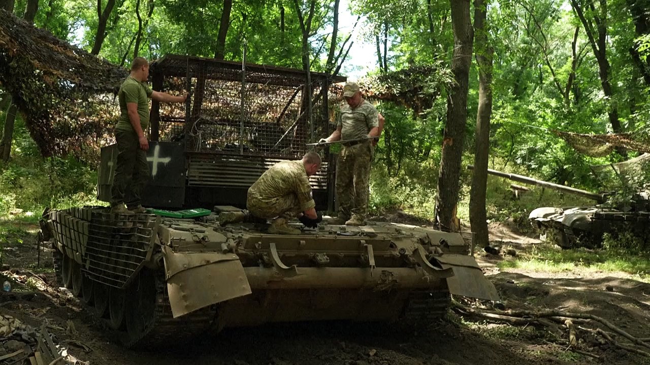 Ukrainische Soldaten: Skepsis gegenüber Friedenskonferenz