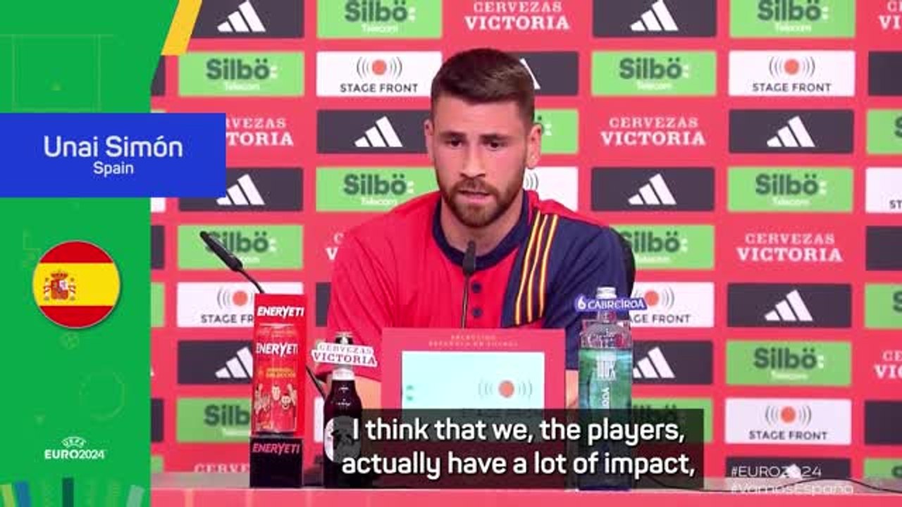 Unai Simon urges Mbappé to focus on football not politics