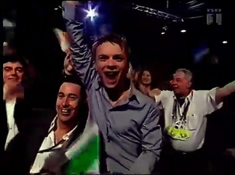 Gry Johansen uddeler Danmarks point fra 1 til 12 | Eurovision Song Contest 2001 | DR1