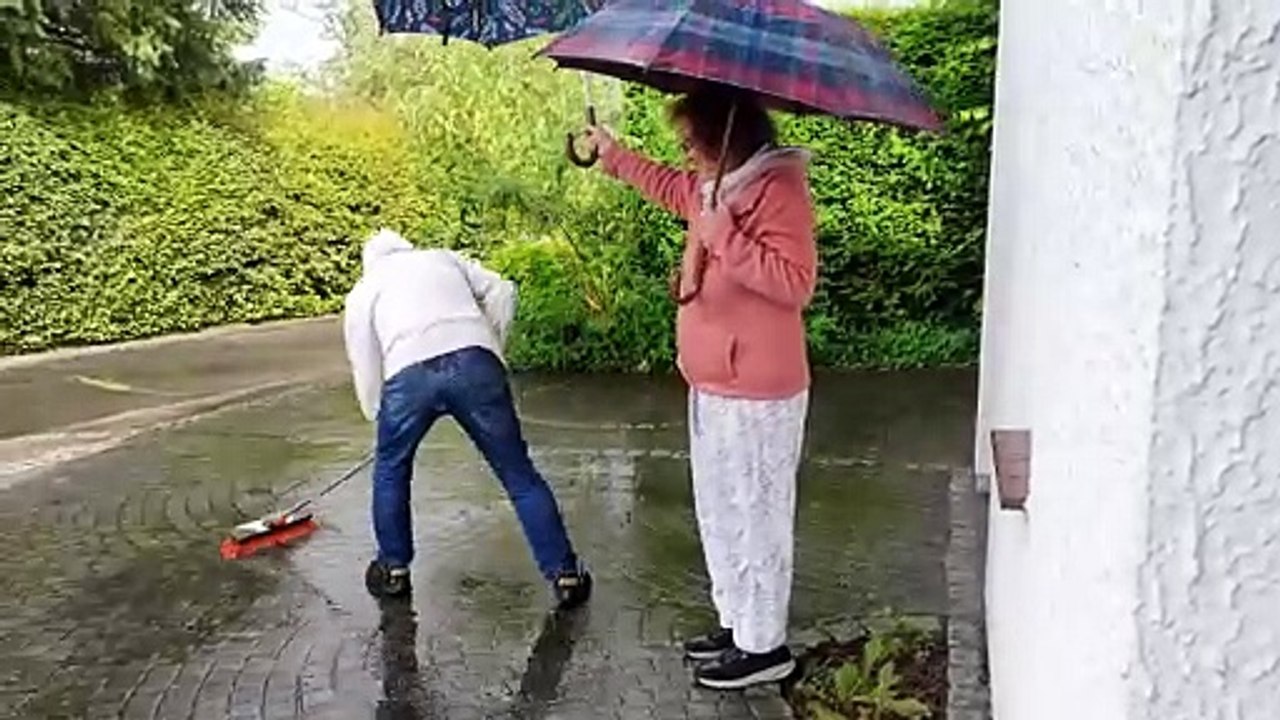 Regenwasser fegen