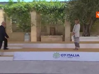 G7, Meloni accoglie il Presidente del Brasile Lula, ecco l'abbraccio