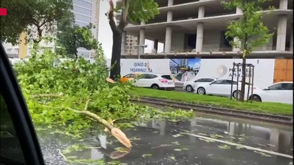 Ankara'da sağanak ve dolu etkili oldu