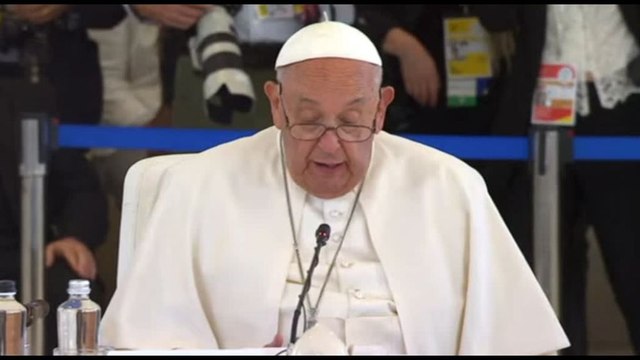 Papa al G7 su AI: deve essere sempre l'essere umano a decidere