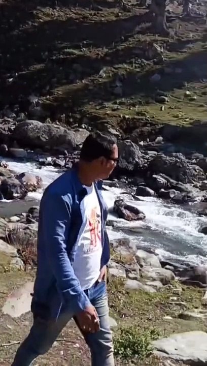 Ai akla ghor amar desh