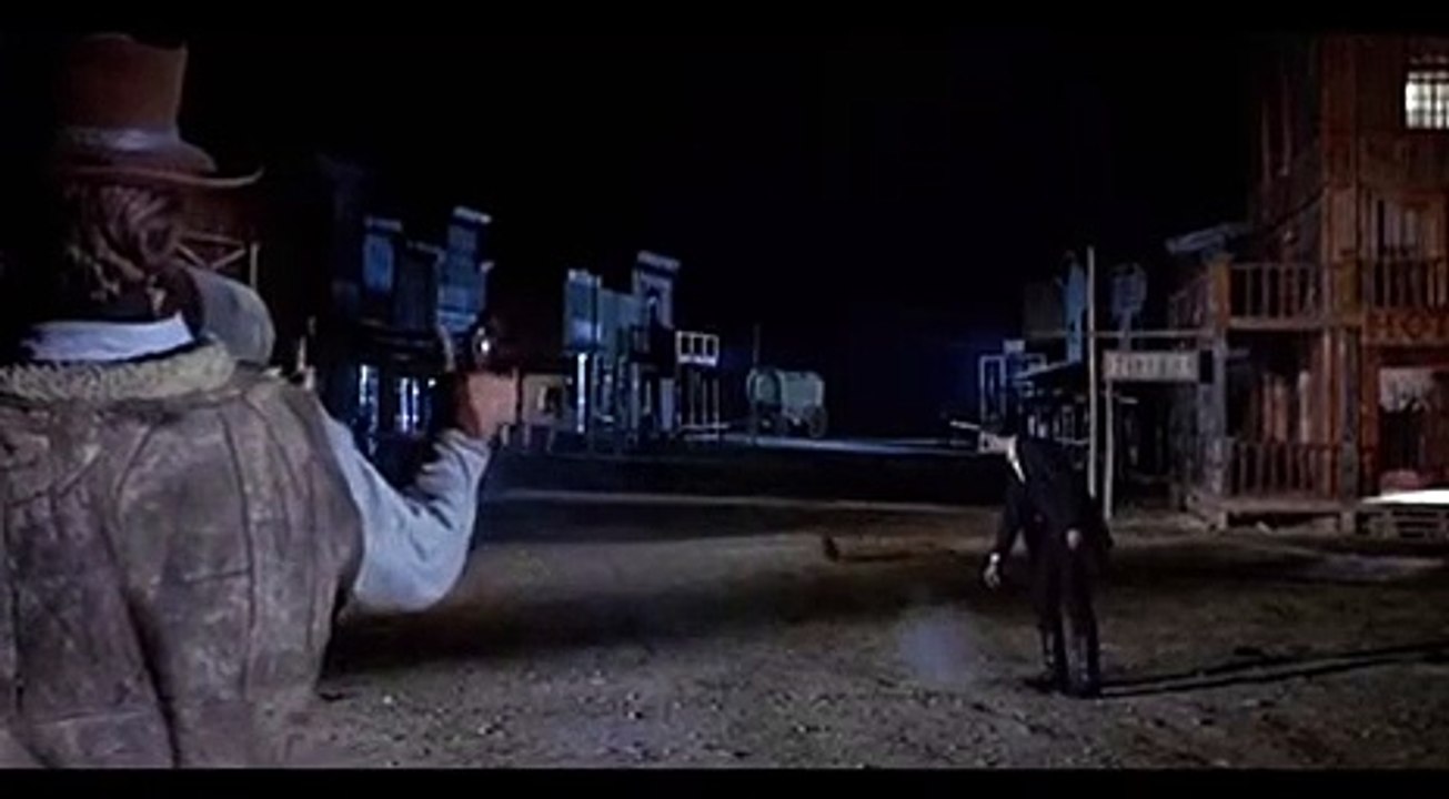 Clint Eastwood VS Lee Van Cleef - For a Few Dollars More