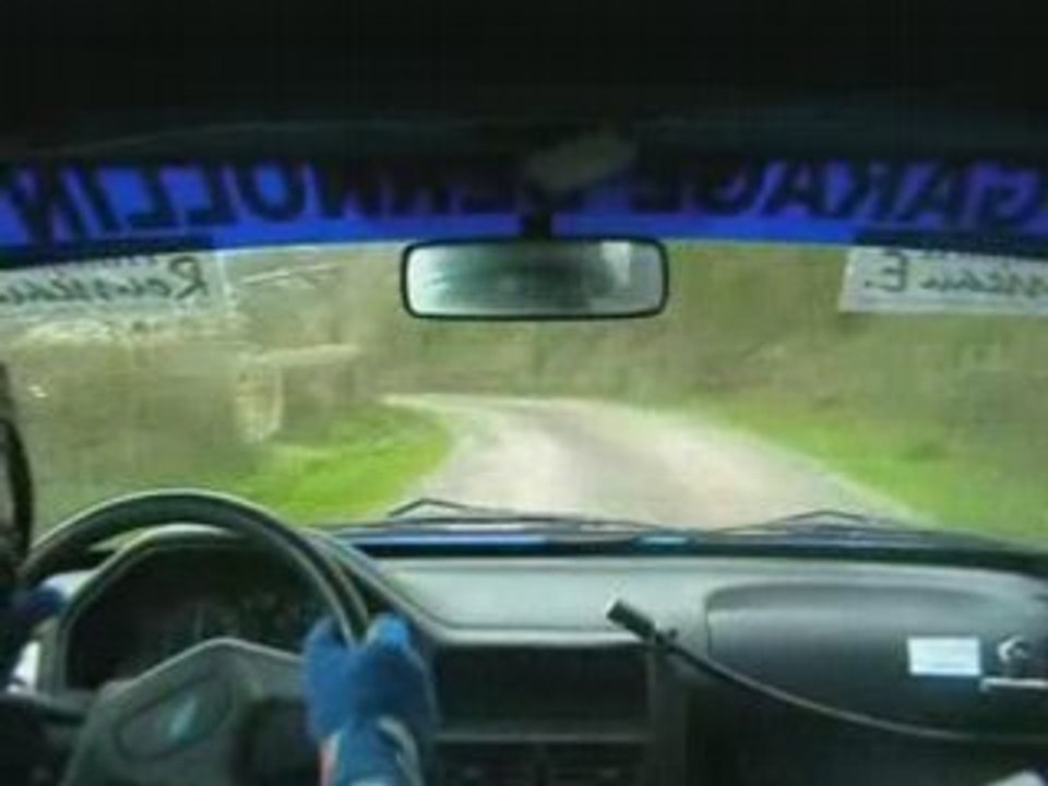 Camera embarquée ES Mhère au rallye de l'Anguison