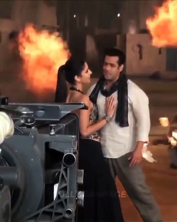 Funny entertainment video Funny bts of salman khan katrina kaif song  salman's reaction hilarious #bts #katrinakaif #shorts