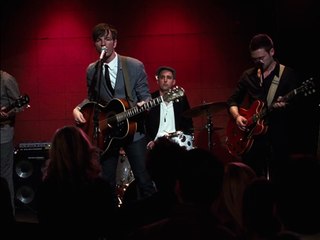 Duo à trois Bande-annonce (RU)