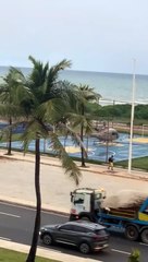 VÍDEO: Equipe do Graer realizam resgate de afogamento em praia de Salvador