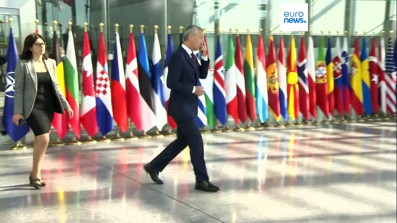 NATO-Verteidigungsminister beschließen langfristige Sicherheitshilfen für die Ukraine