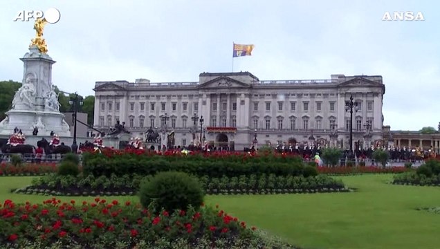 Kate riappare in pubblico, a Buckingham Palace per la parata di Trooping the Colour