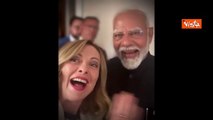 G7, selfie con Meloni e Modi dopo il bilaterale: 