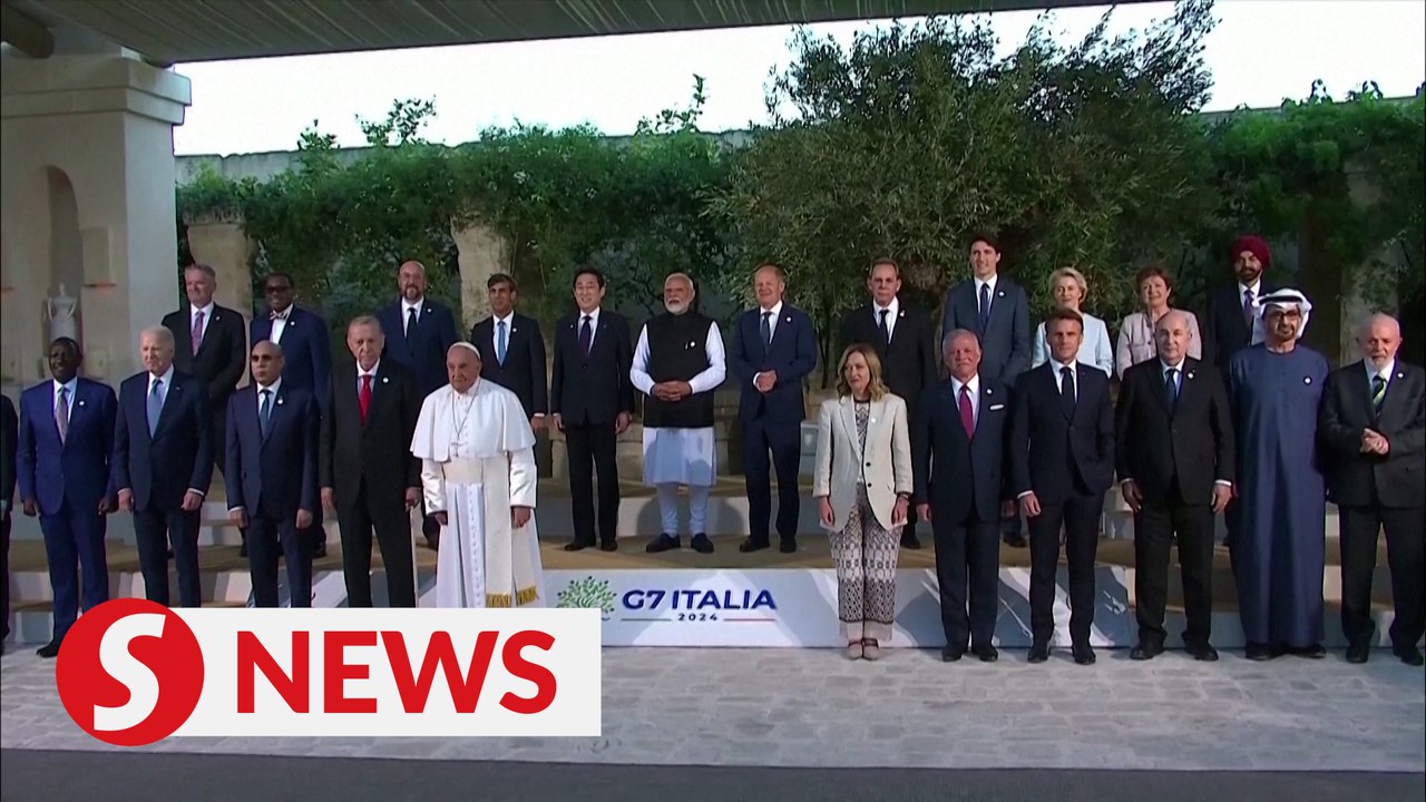 Pope Francis tells G7 that humans must not lose control of AI