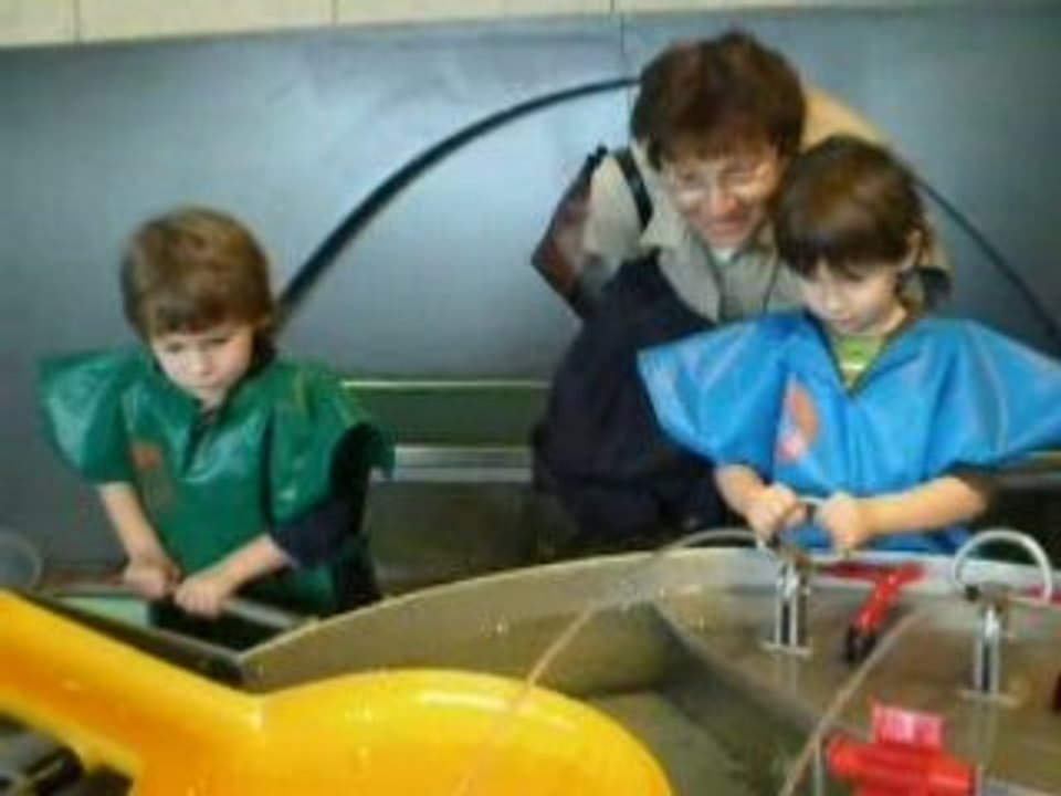 Oskar et Marius jeux d'eau La Villette