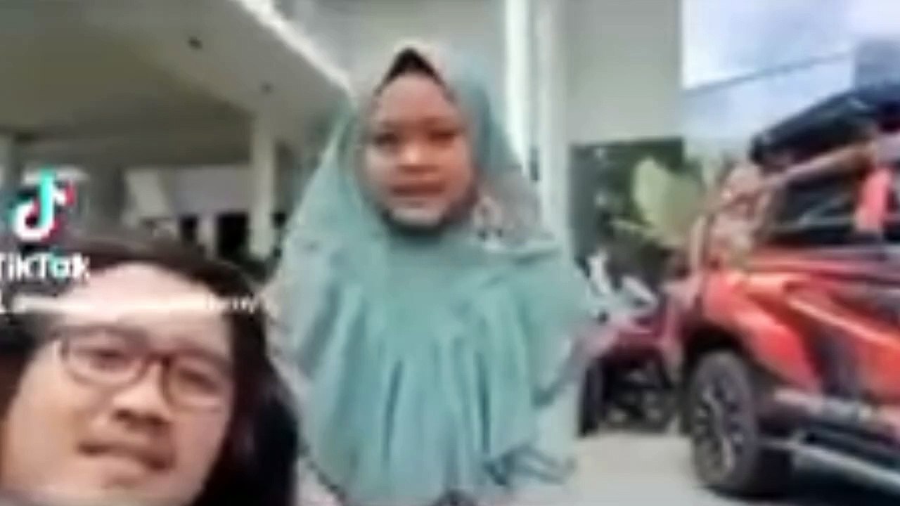 For the first time in history, a 7-year-old girl won a reward of 1 billion