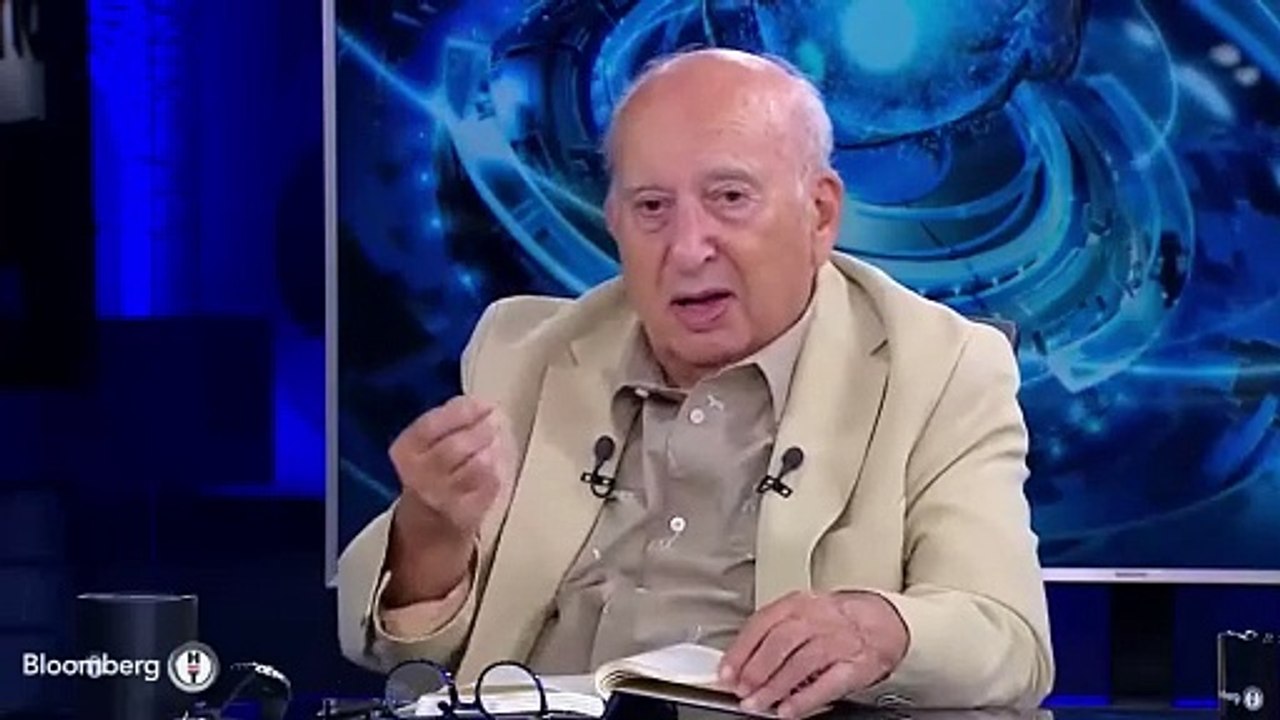 Ekonomist Ege Cansen ve Prof. Dr. Asaf Savaş Akat'a güneş kremi önerisi: "Yanıp yoğurt süreceksiniz artık"