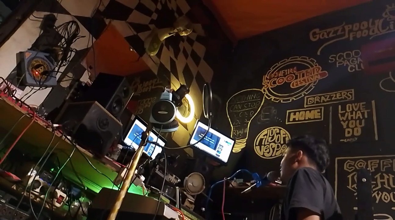 CINTA DAN AIR MATA