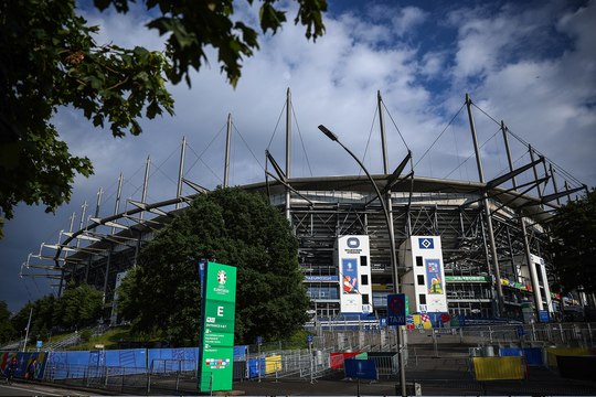 مواجهة قوية بين بولندا وهولندا