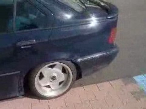 bruit de ma 320i d'origine