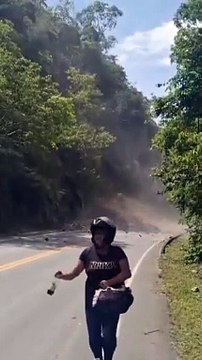 Así fue el derrumbe en la vía Santa Fe de Antioquia - Bolombolo