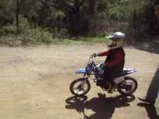 flo premier tour de roues en pw 5ans