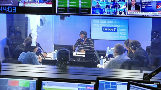 Cyril Hanouna - «À ce niveau de querelle, il vaut mieux vivre séparés» : quand François Hollande critiquait l'union de la gauche