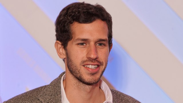 GALA VIDEO - Victor Belmondo : son tendre hommage à son grand-père Jean-Paul, “nous étions très proches”