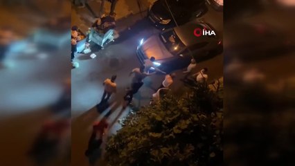 Yine trafik, yine kavga! Ailecek sopayla saldırdılar