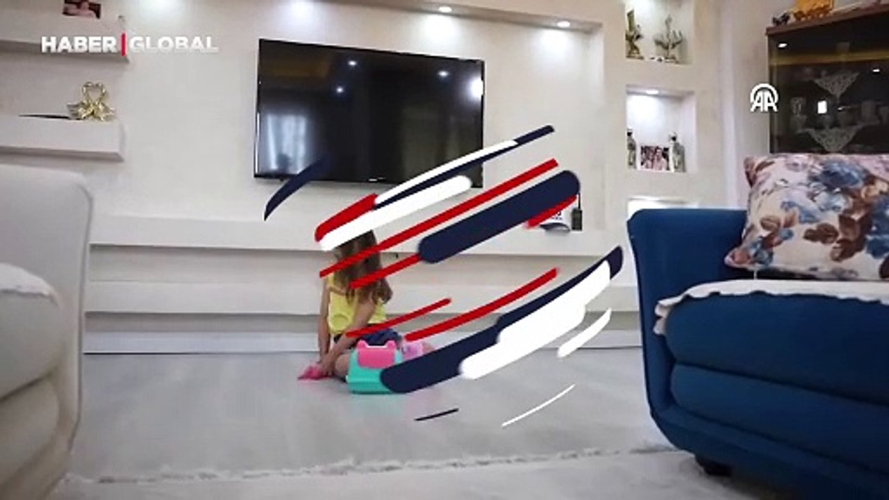Emniyet Genel Müdürlüğü'nden, Babalar Günü'ne özel video: "Babalar, çocuklarının en büyük kahramanıdır"