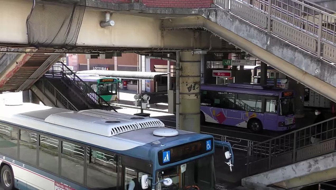 船橋新京成バス 津田沼駅で並ぶ2759&2030号車(元松戸新京成バス)