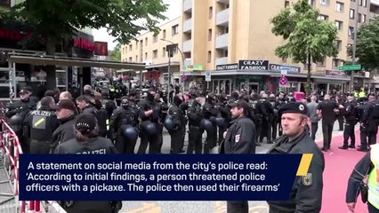 Police shoot man with an axe in Hamburg