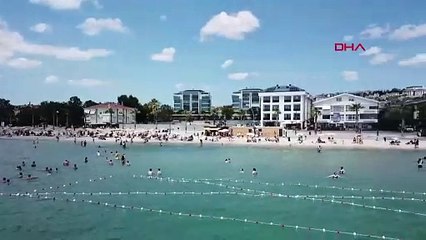 Kurban Bayramı tatilini İstanbul'da geçirenler plajlara akın etti