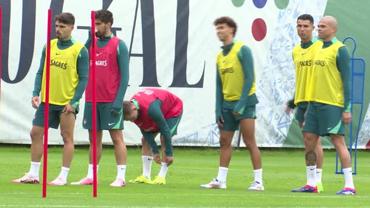 Portugal - João Cancelo admiratif de la longévité de Cristiano Ronaldo