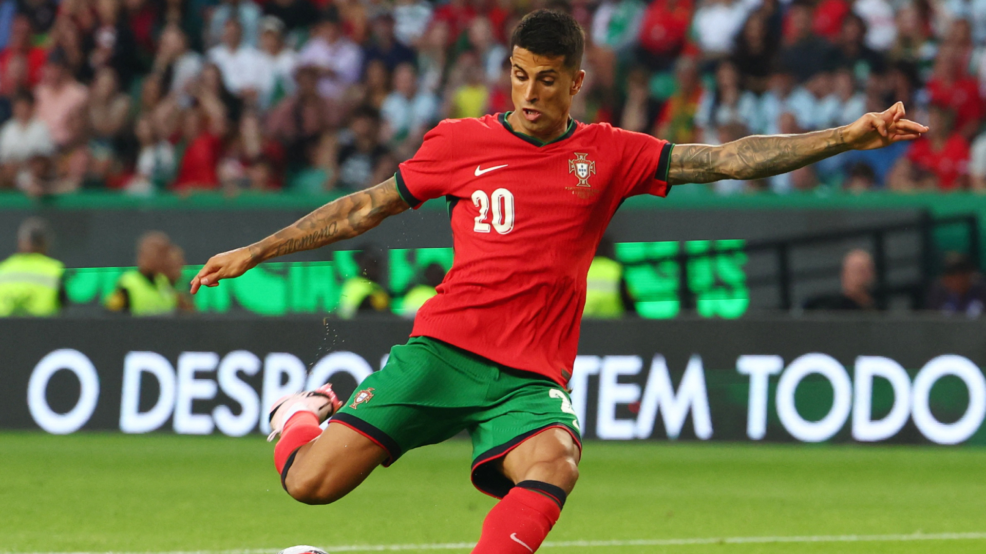 Cancelo in awe of Ronaldo's international longevity