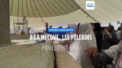 À la Mecque, les pèlerins procèdent à la "lapidation de Satan"