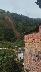 Derrumbe entre Medellín y cañasgordas