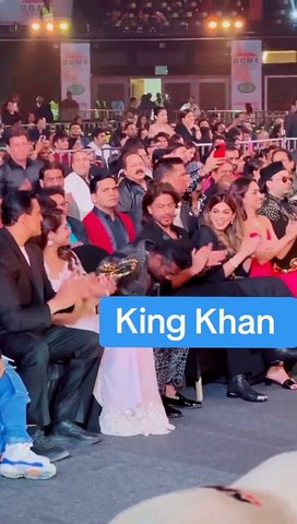 Shah Rukh Khan's Title: "Chand Ki Chandni, Aasman Ki Pari: Shayari Ke Liye"