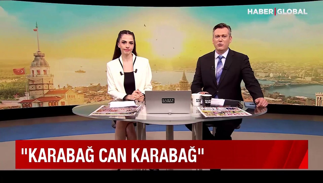 Taşkent-Bakü uçuşunda renkli görüntüler kayda geçti: "Karabağ can Karabağ"