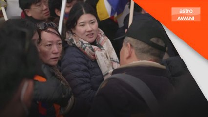 Penunjuk perasaan 'sambut' kehadiran PM China di Australia