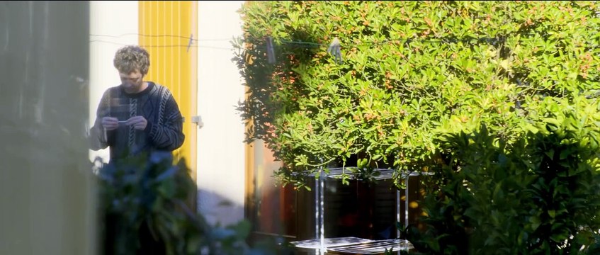 Les Gens d’à côté Bande-annonce VF